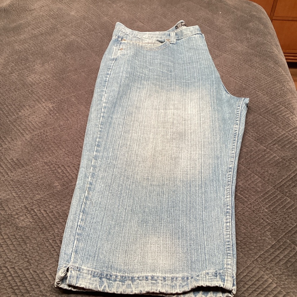 Royal Blue baggy  jeans mens shorts, size 44